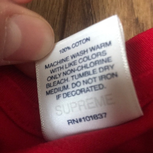 Supreme Tee - Picture 4 of 4